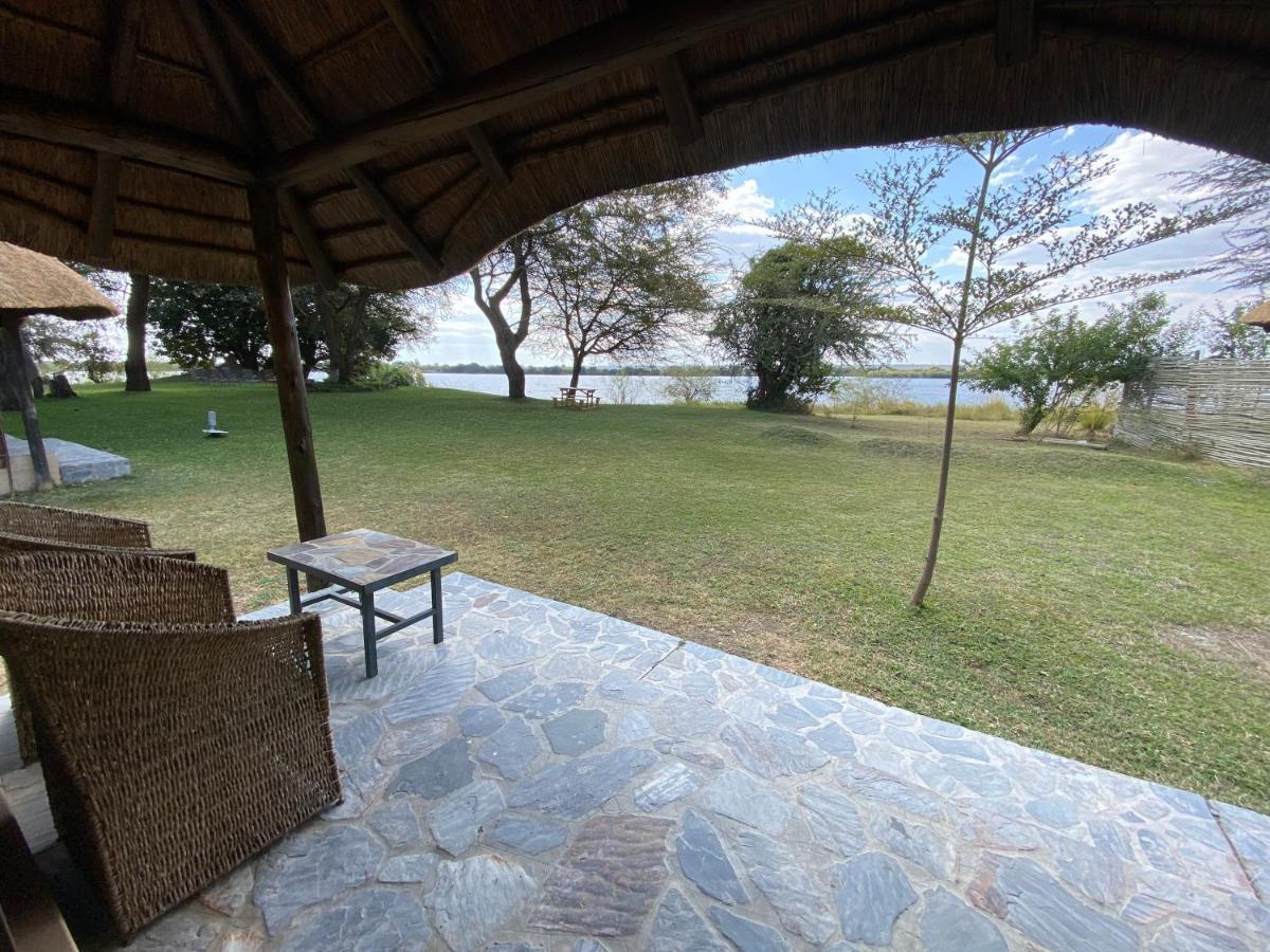 Big 5 Toro Lodge Kasane Kültér fotó