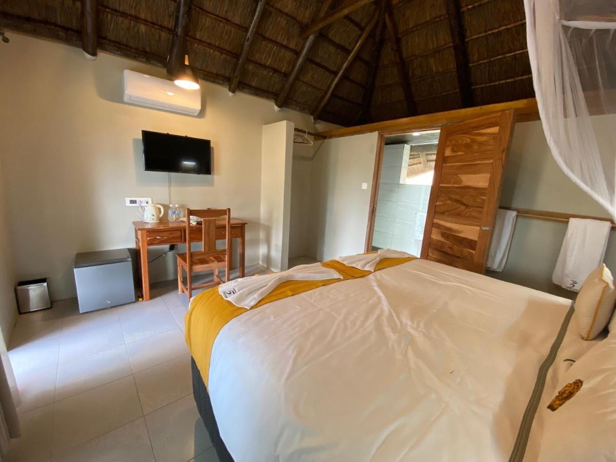 Big 5 Toro Lodge Kasane Kültér fotó